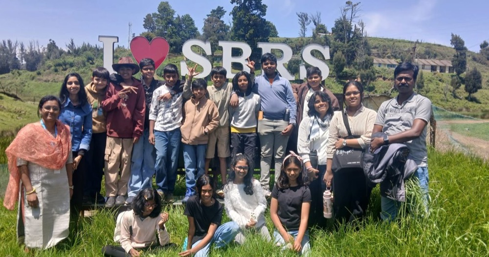 Middle School students at the Sheep Breeding Research Station, Sandynallah