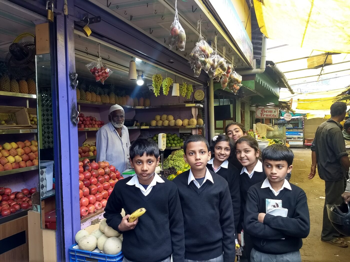 Ramaswamy's fruit stall with students